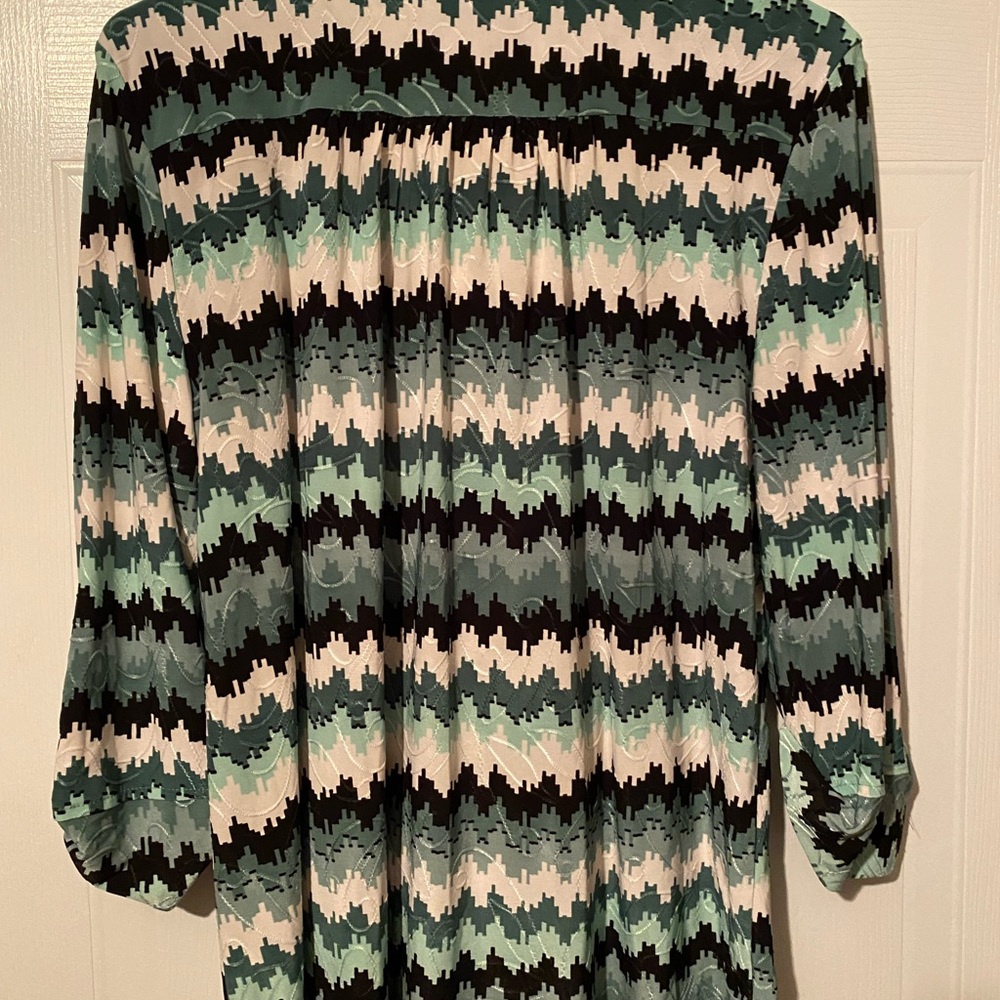 New Direction Size Large Blouse - Picture 2 of 2